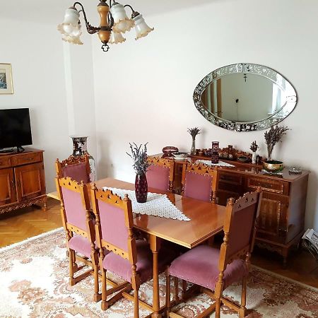 Villa Casa Bunicilor Colonia Sase Martie Esterno foto