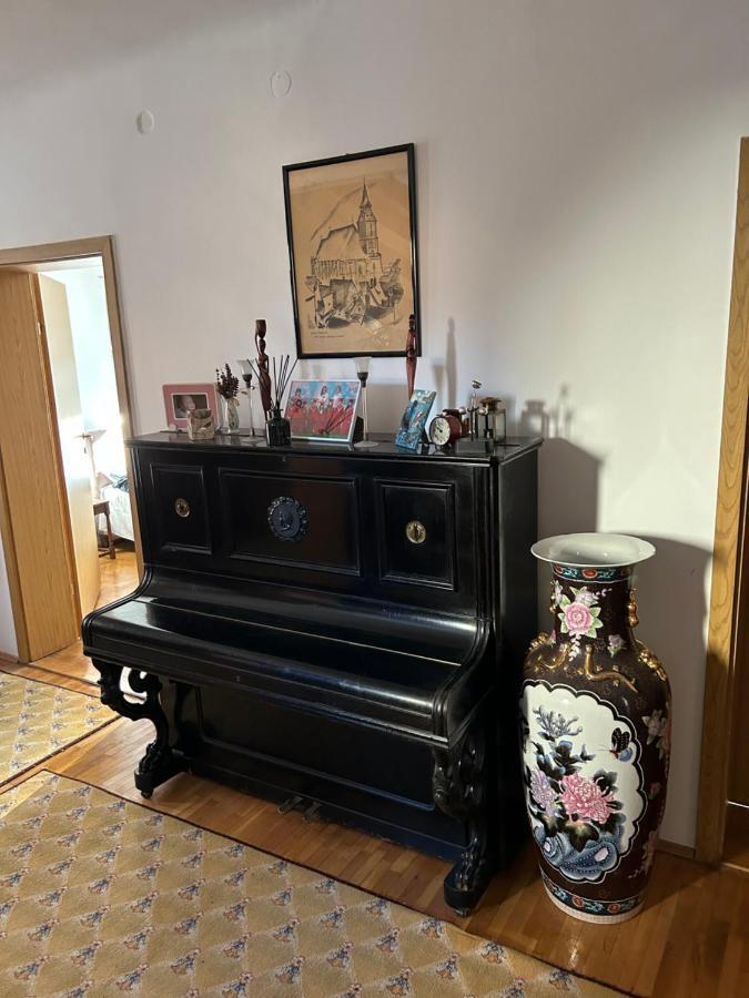Villa Casa Bunicilor Colonia Sase Martie Esterno foto