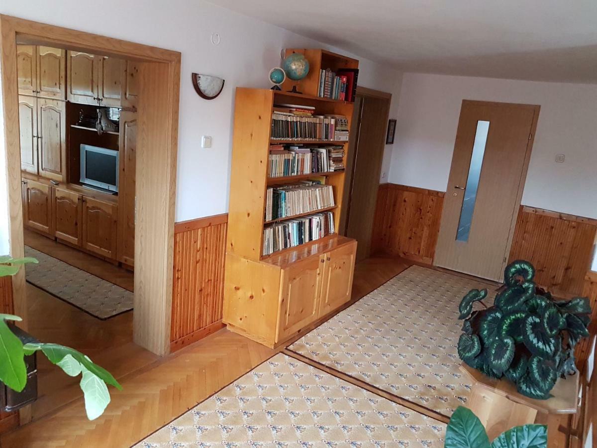 Villa Casa Bunicilor Colonia Sase Martie Esterno foto